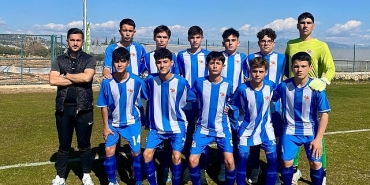 kemerin-u15-takimi-dolu-dizgin.jpg