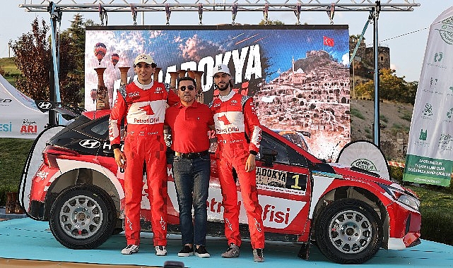kerem-kazaz-kapadokya-zaferi-ile-liderligini-surdurdu.jpg