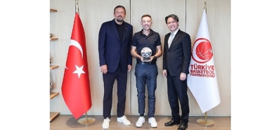 koray-gyodan-tbf-baskani-hidayet-turkogluna-ziyaret.jpg