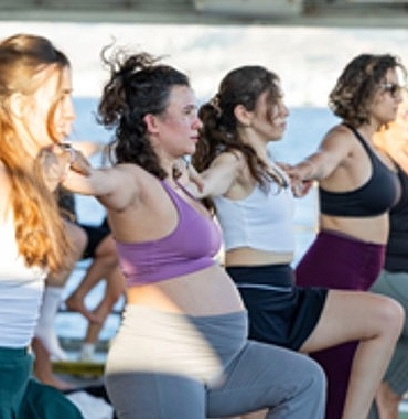 korfezin-mavisinde-400-kisilik-yoga-bulusmasi.jpg