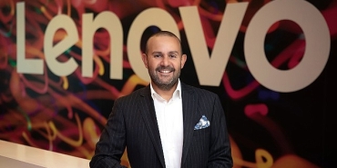 lenovo-yapay-zekayi-david-beckham-ile-sahaya-tasiyor.jpg