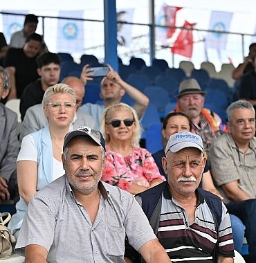 manisada-gures-heyecani-basladi-yuntdagi-er-meydani-pehlivanlari-agirliyor.jpg