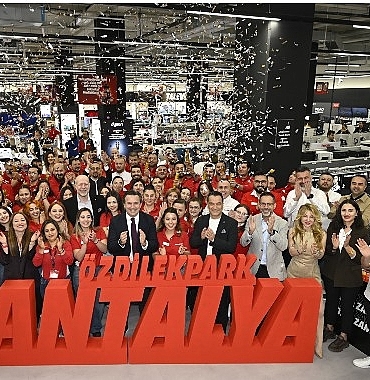mediamarkt-yilin-son-magazasini-antalyada-acti.jpg