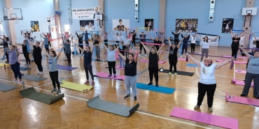 menemenli-kadinlar-ucretsiz-pilates-kursunda-bulustu.jpg