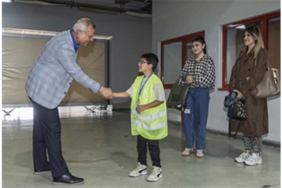 Metro sevgisi boyundan büyük