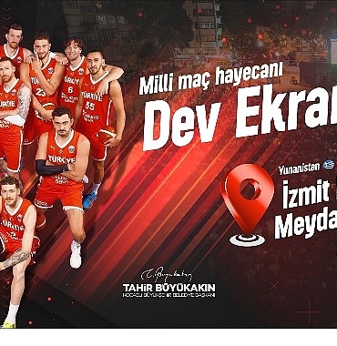 milli-mac-kent-meydaninda-dev-ekranda.jpg