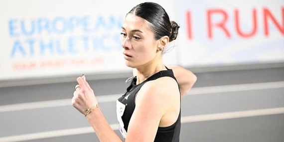 milli-sporcu-aysel-onderden-400-metrede-turkiye-sampiyonlugu.jpg