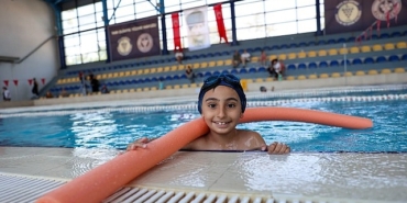 minik-yuzuculer-bucada-yetisiyor.jpg