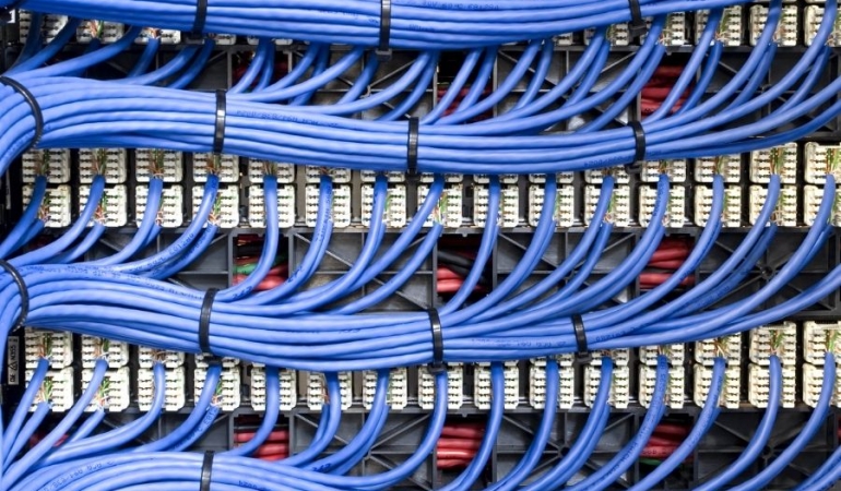 Kurumsal Ağlarda Kablolama ve Kabinet Sistemleri