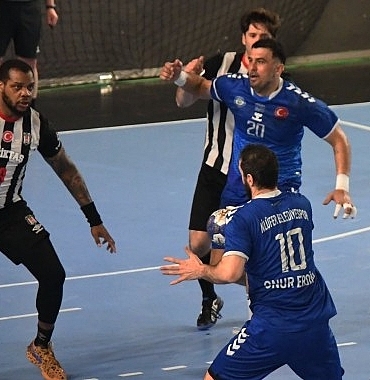 nilufer-belediyesi-lider-besiktasi-deplasmanda-maglup-etti.jpg