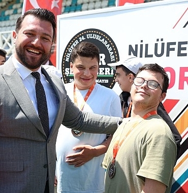 niluferde-ozel-cocuklarin-spor-coskusu.jpg