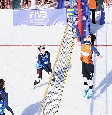 osmangazi-belediyesi-kar-voleybolu-dunya-turuna-ev-sahipligi-yapiyor.jpg
