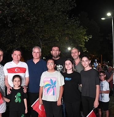 osmangazi-belediyesi-milli-heyecani-meydanlara-tasidi.jpg