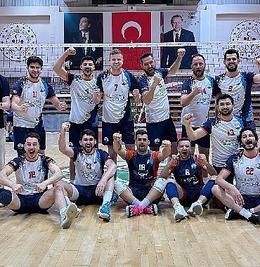osmangazi-belediyespor-erkekler-voleybol-2-ligine-yukseldi.jpg