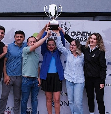 qnb-turkiye-ana-sponsorlugunda-duzenlenen-tennis-istanbul-open-2026-is-dunyasini-kortlarda-bulusturdu.jpg