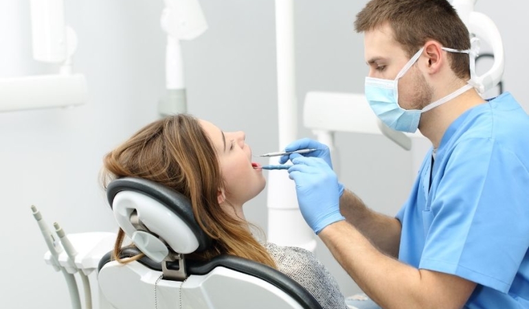 Sarıyer Merkezinde Modern Diş Sağlığı Deneyimi