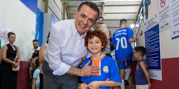 tabletler-rafa-cocuklar-sahaya.jpg