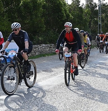 trans-taurus-dag-bisikleti-etap-yarislari-devam-ediyor.jpg