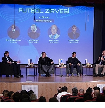 turk-futbolunun-sorunlari-ve-gelecegi-zirvede-tartisildi.jpg