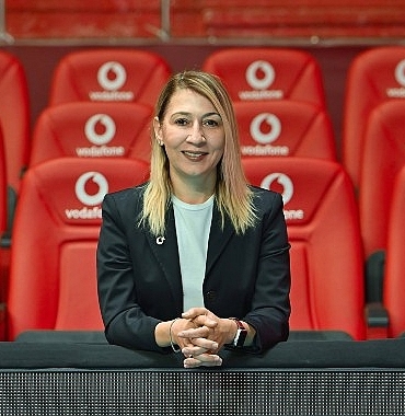 vodafone-kadin-voleybolunun-yaninda-durmaya-devam-ediyor.jpg