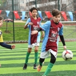yaz-spor-okullari-19-bransta-egitim-veriyor.jpg