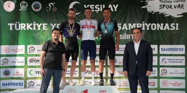 yesilay-turkiye-yol-bisikleti-sampiyonasi-sona-erdi-turkiye-sampiyonlari-siirtte-belli-oldu.jpg